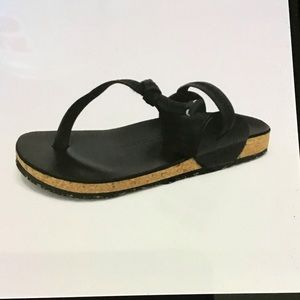 OTZ2 Tara leather black sandals